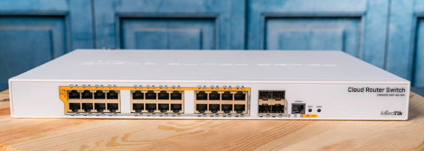 MikroTik CRS328-24P-4S+RM